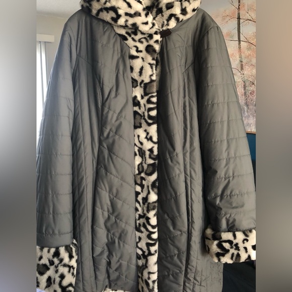 Winter coat - Picture 4 of 6